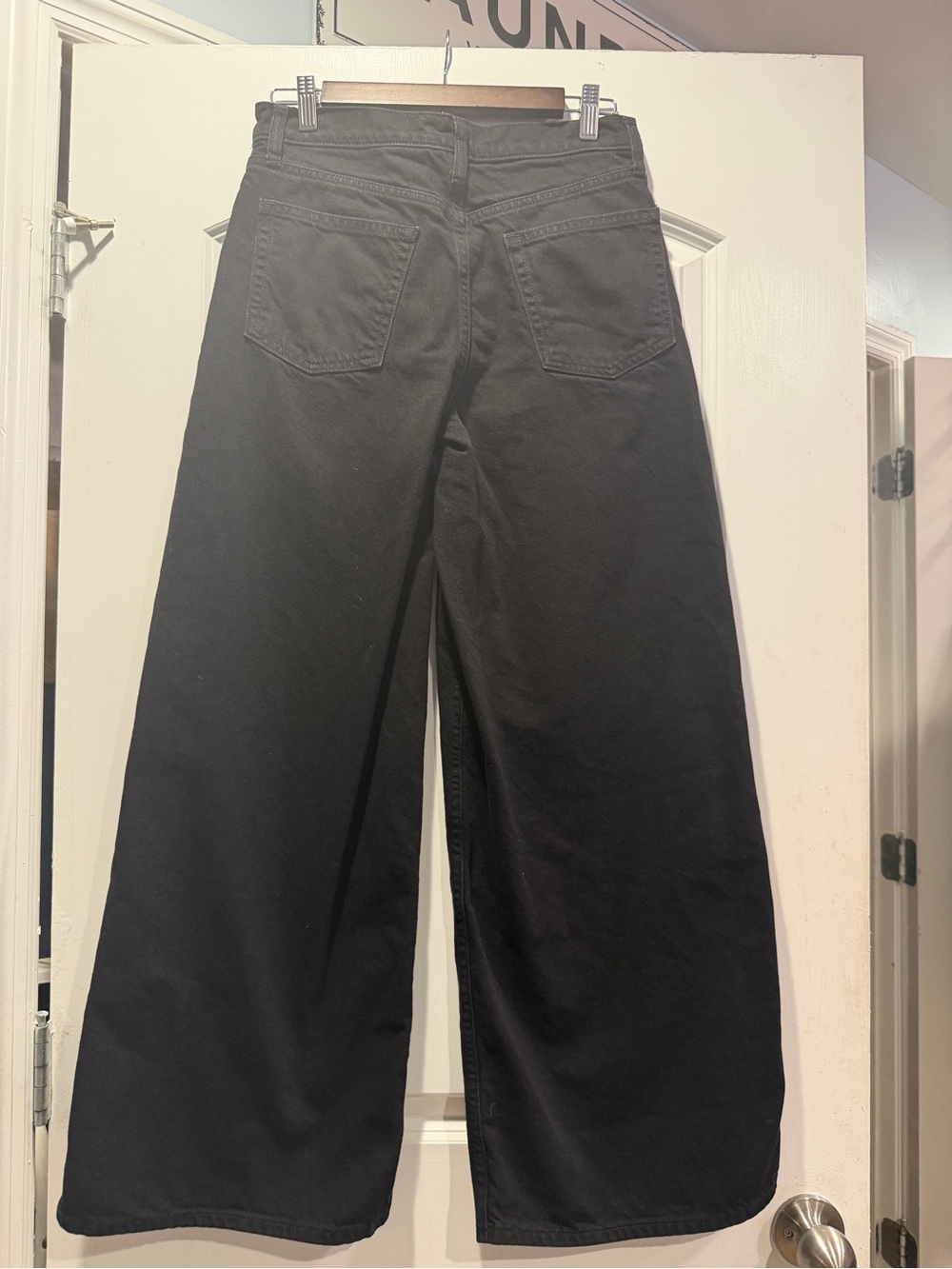 GAP Black Wide-Leg Mid-Rise Ultra Soft Jeans for Women - Picture 4 of 4